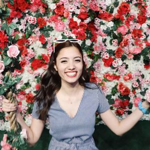 Meet your Posher, Veronica